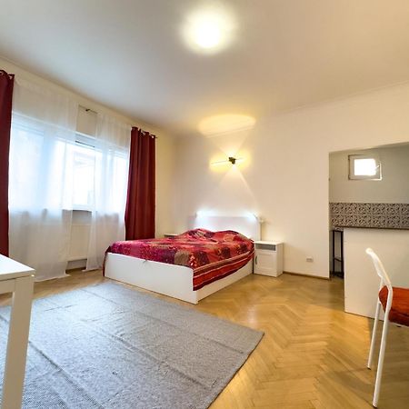 Central Retreat Apartments بوخارست المظهر الخارجي الصورة